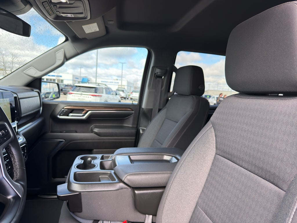 2023 Chevrolet Silverado 1500 Crew Cab Short Box 4-Wheel Drive LT 1LT