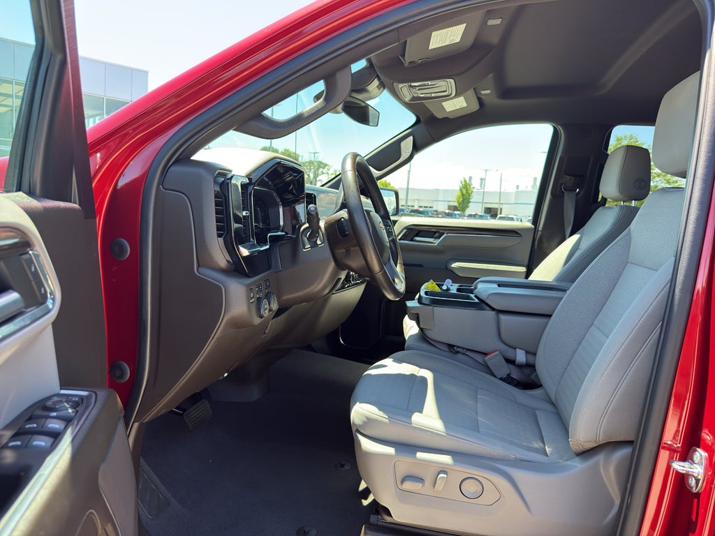 2024 Chevrolet Silverado 1500 Crew Cab Short Box 4-Wheel Drive LT 1LT