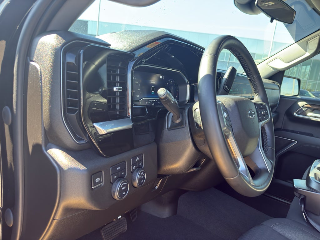 2023 Chevrolet Silverado 1500 Crew Cab Short Box 4-Wheel Drive RST