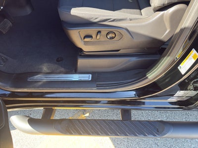 2023 Chevrolet Silverado 1500 Crew Cab Short Box 4-Wheel Drive RST