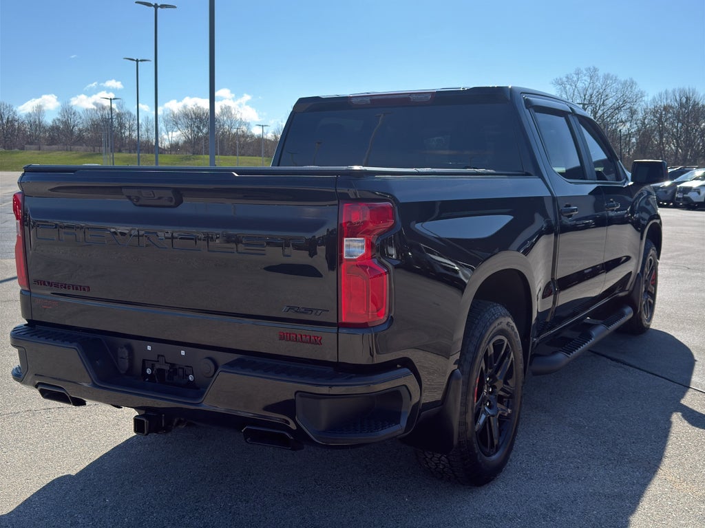 2023 Chevrolet Silverado 1500 Crew Cab Short Box 4-Wheel Drive RST
