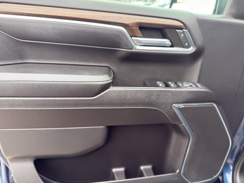 2023 Chevrolet Silverado 1500 Crew Cab Short Box 4-Wheel Drive RST