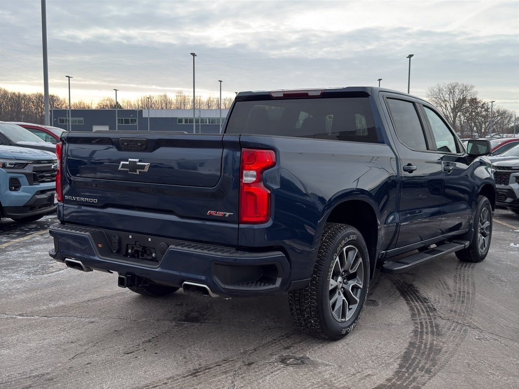 2023 Chevrolet Silverado 1500 Crew Cab Short Box 4-Wheel Drive RST