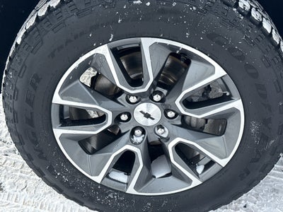 2022 Chevrolet Silverado 1500 Crew Cab Short Box 4-Wheel Drive RST