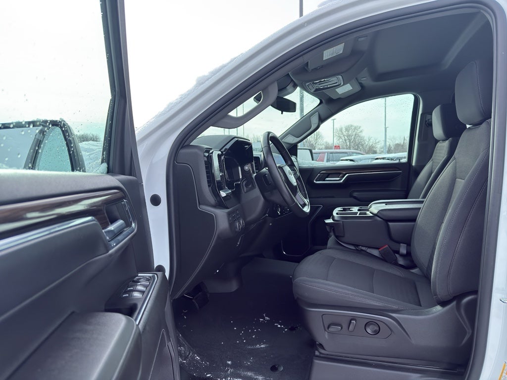 2022 Chevrolet Silverado 1500 Crew Cab Short Box 4-Wheel Drive RST