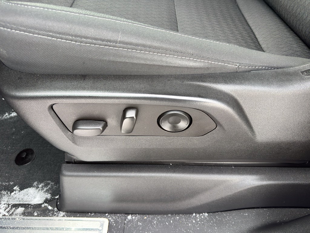 2022 Chevrolet Silverado 1500 Crew Cab Short Box 4-Wheel Drive RST