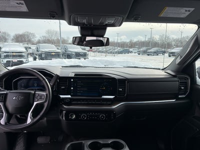 2022 Chevrolet Silverado 1500 Crew Cab Short Box 4-Wheel Drive RST