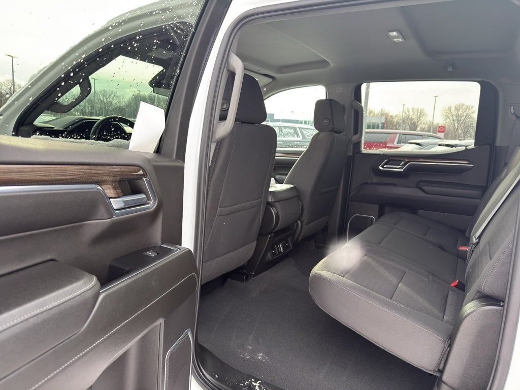 2022 Chevrolet Silverado 1500 Crew Cab Short Box 4-Wheel Drive RST