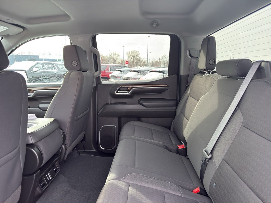 2022 Chevrolet Silverado 1500 Crew Cab Short Box 4-Wheel Drive RST