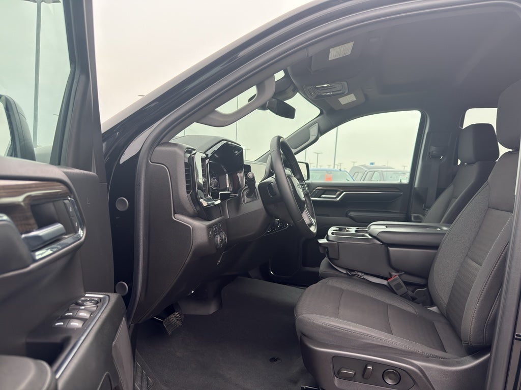 2024 Chevrolet Silverado 1500 Crew Cab Short Box 4-Wheel Drive RST