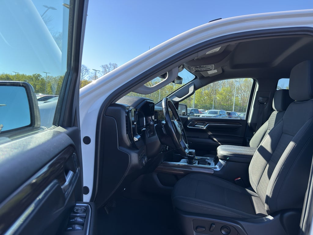 2024 Chevrolet Silverado 1500 Crew Cab Standard Box 4-Wheel Drive RST