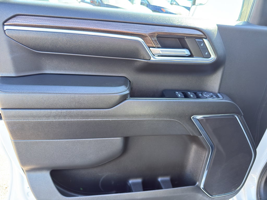 2024 Chevrolet Silverado 1500 Crew Cab Standard Box 4-Wheel Drive RST