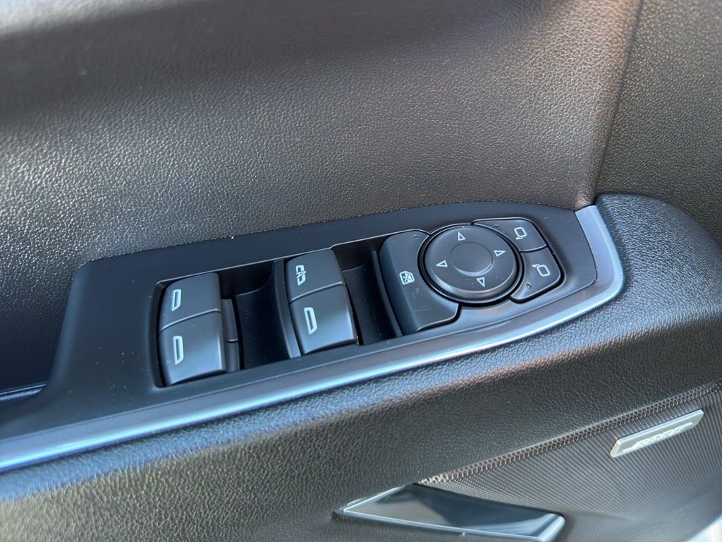 2023 Chevrolet Silverado 1500 Crew Cab Short Box 4-Wheel Drive RST