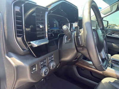 2022 Chevrolet Silverado 1500 Crew Cab Short Box 4-Wheel Drive RST
