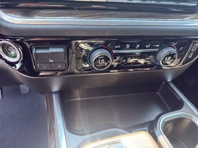 2022 Chevrolet Silverado 1500 Crew Cab Short Box 4-Wheel Drive RST