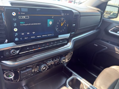 2022 Chevrolet Silverado 1500 Crew Cab Short Box 4-Wheel Drive RST