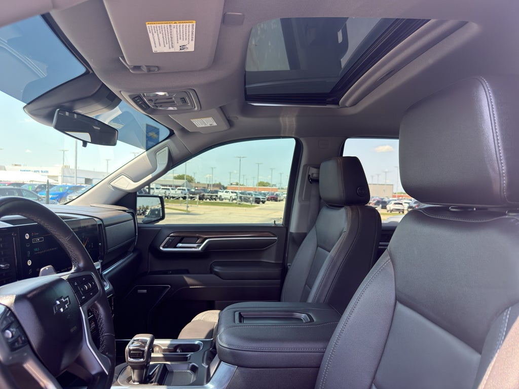 2022 Chevrolet Silverado 1500 Crew Cab Short Box 4-Wheel Drive RST