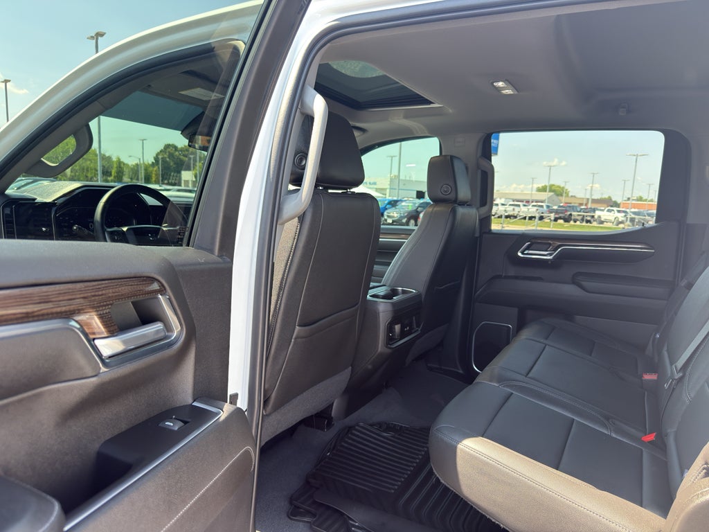 2022 Chevrolet Silverado 1500 Crew Cab Short Box 4-Wheel Drive RST