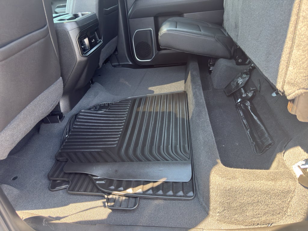 2022 Chevrolet Silverado 1500 Crew Cab Short Box 4-Wheel Drive RST