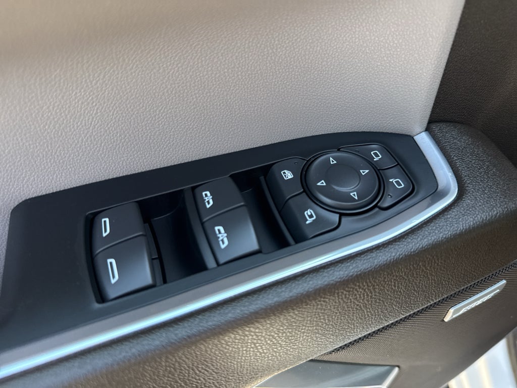 2023 Chevrolet Silverado 1500 Crew Cab Short Box 4-Wheel Drive LTZ