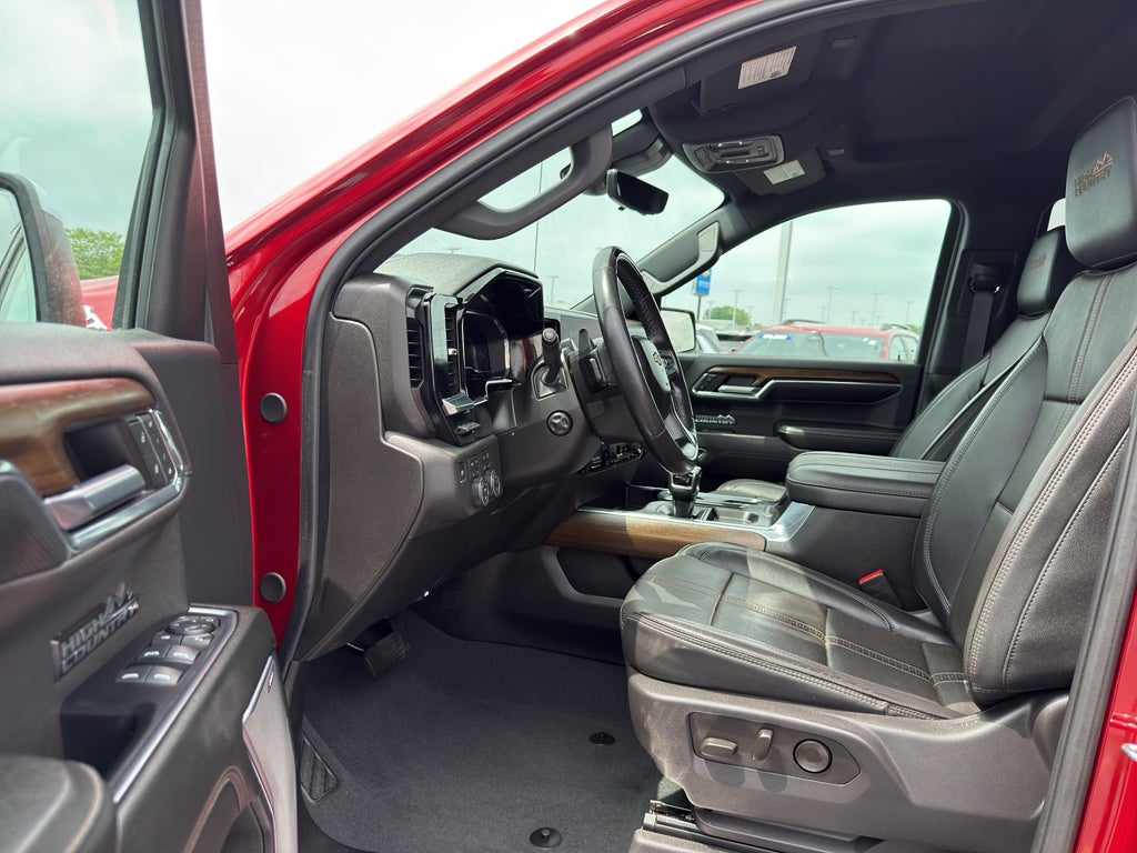 2024 Chevrolet Silverado 1500 Crew Cab Short Box 4-Wheel Drive High Country