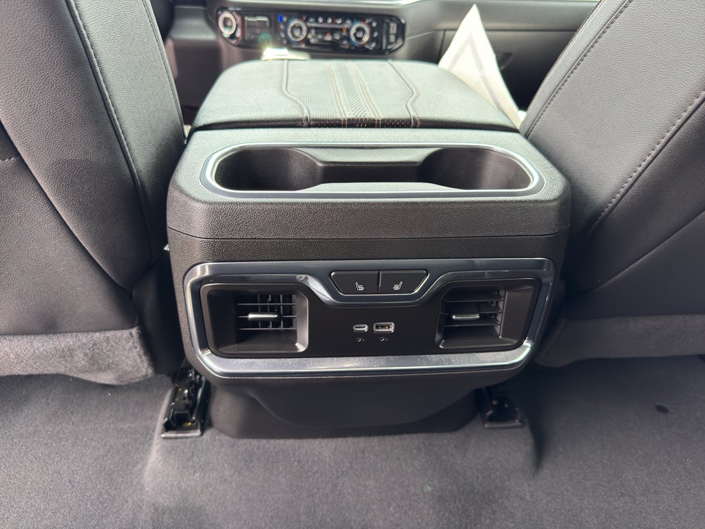 2024 Chevrolet Silverado 1500 Crew Cab Short Box 4-Wheel Drive High Country