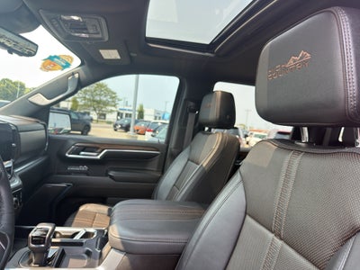 2024 Chevrolet Silverado 1500 Crew Cab Short Box 4-Wheel Drive High Country