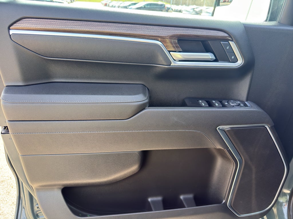 2025 Chevrolet Silverado 1500 Crew Cab Short Box 4-Wheel Drive LT 1LT