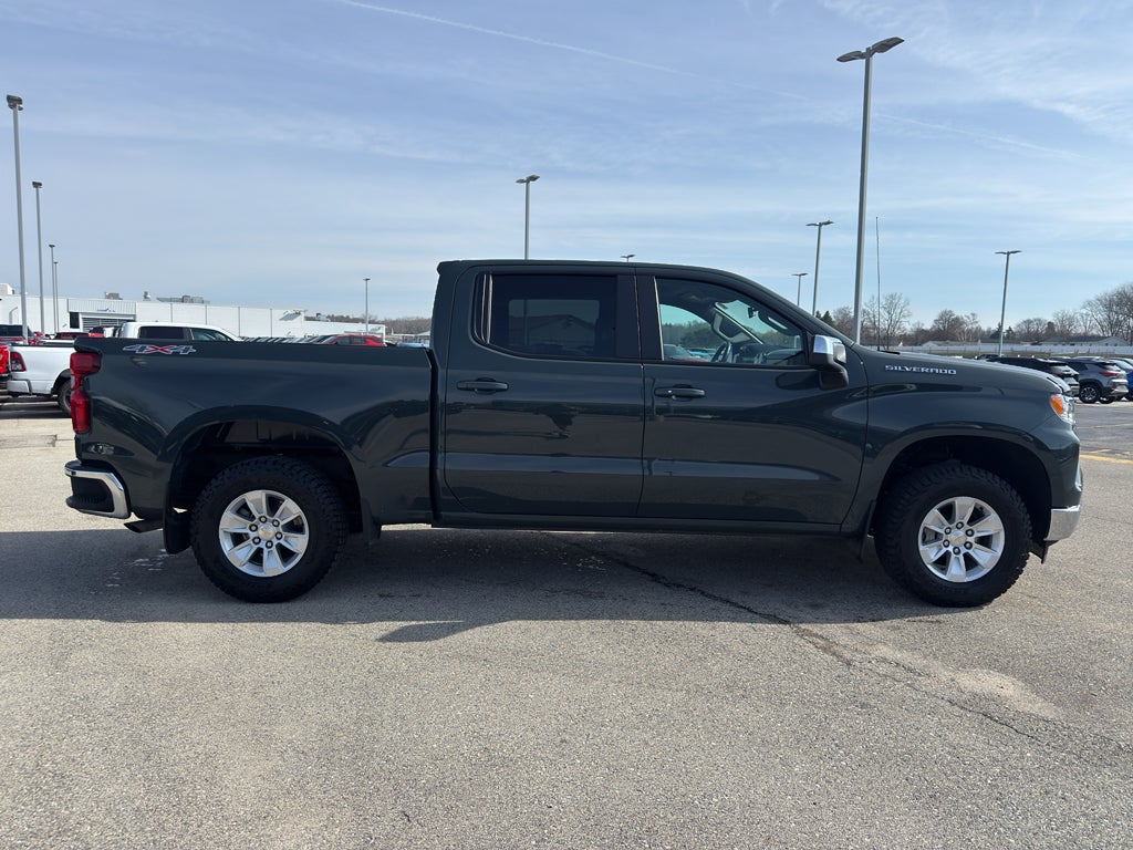 2025 Chevrolet Silverado 1500 Crew Cab Short Box 4-Wheel Drive LT 1LT