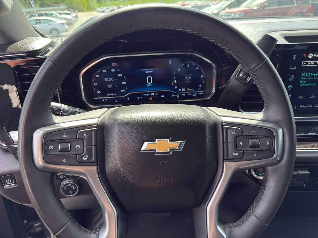 2025 Chevrolet Silverado 1500 Crew Cab Short Box 4-Wheel Drive LT 1LT