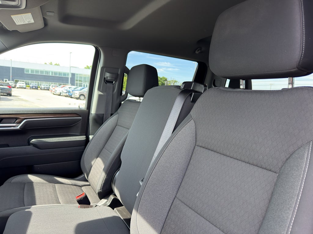 2025 Chevrolet Silverado 1500 Crew Cab Short Box 4-Wheel Drive LT 1LT