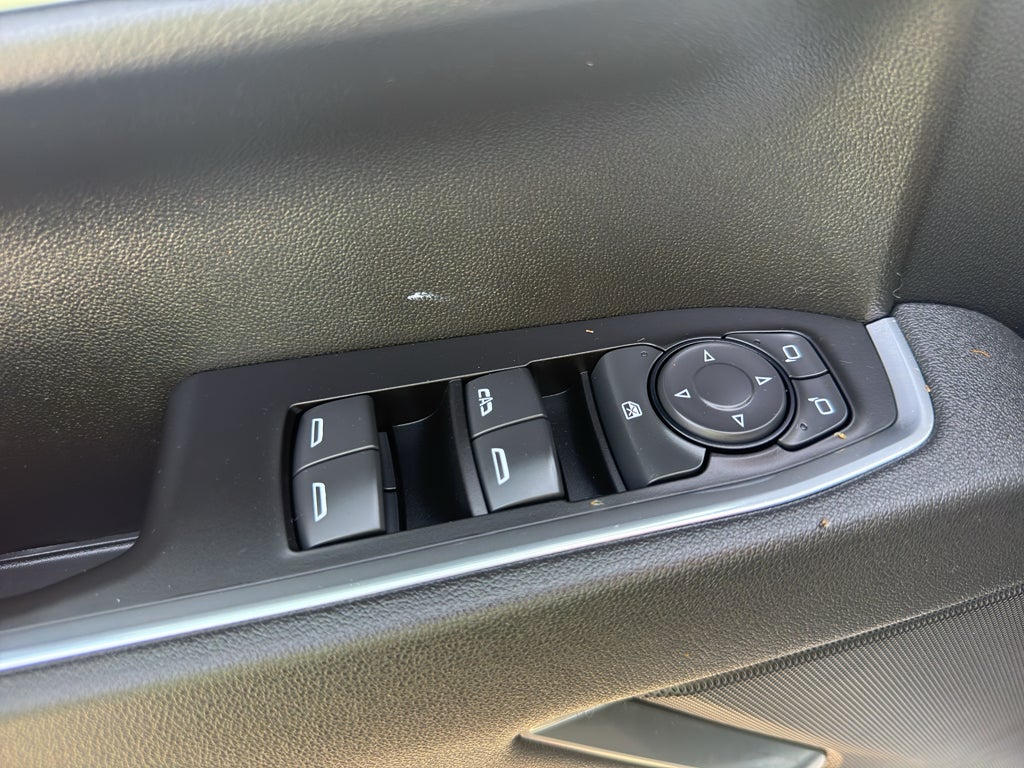 2025 Chevrolet Silverado 1500 Crew Cab Standard Box 4-Wheel Drive LT
