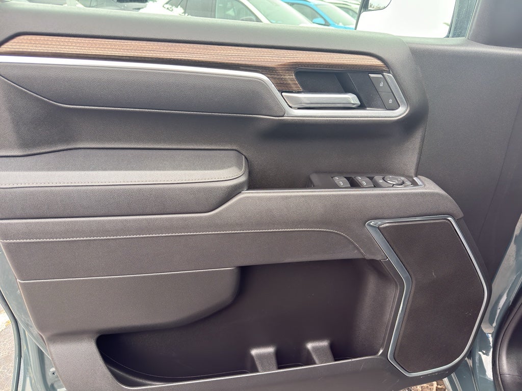 2025 Chevrolet Silverado 1500 Crew Cab Short Box 4-Wheel Drive LT 1LT