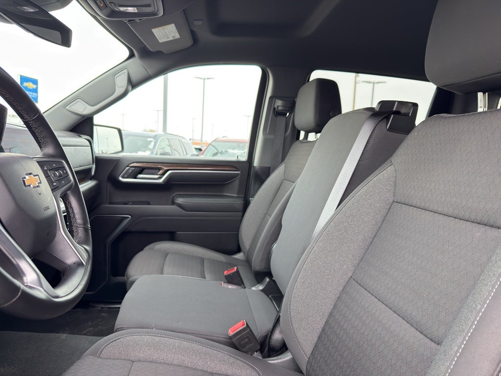 2025 Chevrolet Silverado 1500 Crew Cab Short Box 4-Wheel Drive LT 1LT