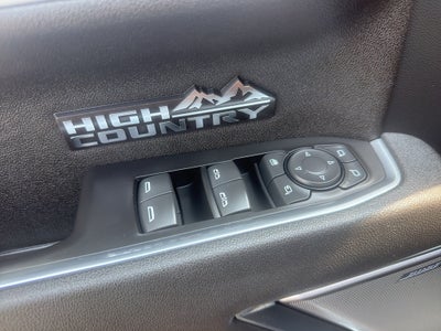 2025 Chevrolet Silverado 1500 Crew Cab Short Box 4-Wheel Drive High Country