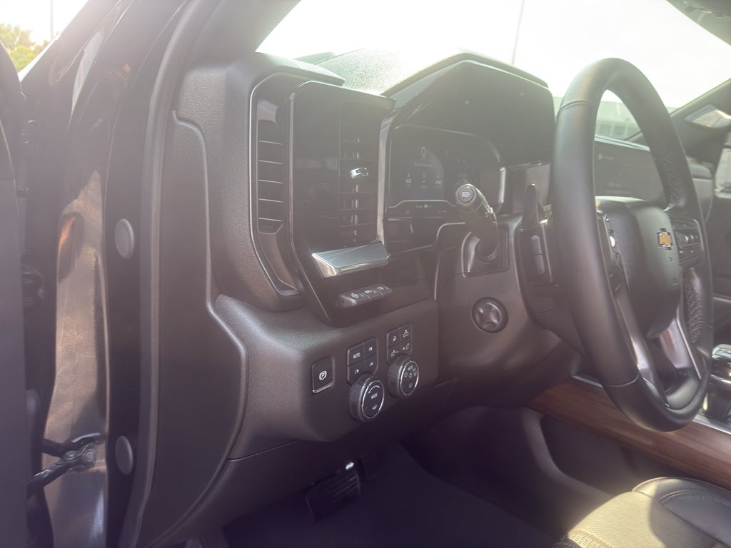 2025 Chevrolet Silverado 1500 Crew Cab Short Box 4-Wheel Drive High Country