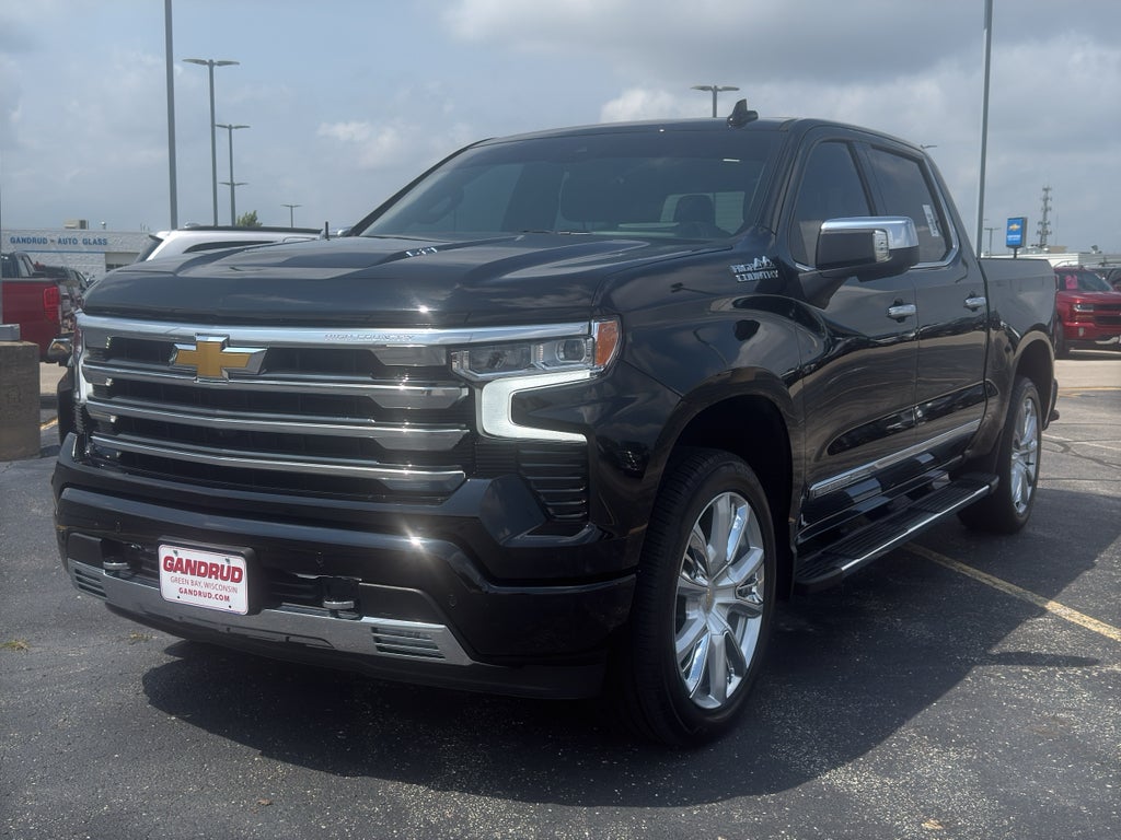2025 Chevrolet Silverado 1500 Crew Cab Short Box 4-Wheel Drive High Country
