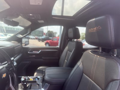 2025 Chevrolet Silverado 1500 Crew Cab Short Box 4-Wheel Drive High Country