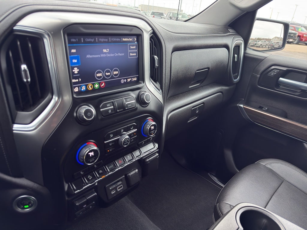 2022 Chevrolet Silverado 1500 LTD Crew Cab Short Box 4-Wheel Drive LT 1LT