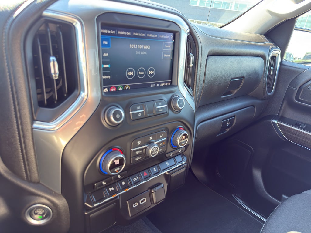 2022 Chevrolet Silverado 1500 LTD Crew Cab Standard Box 4-Wheel Drive RST