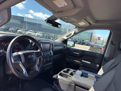 2022 Chevrolet Silverado 1500 LTD Crew Cab Standard Box 4-Wheel Drive RST