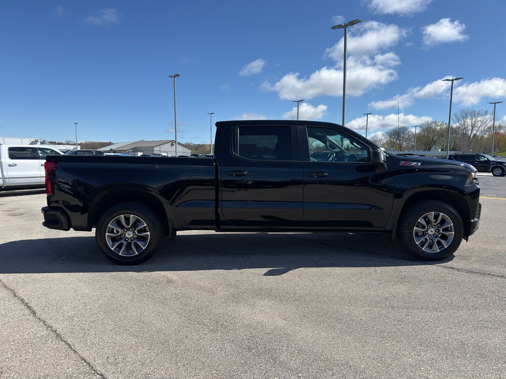 2022 Chevrolet Silverado 1500 LTD Crew Cab Standard Box 4-Wheel Drive RST