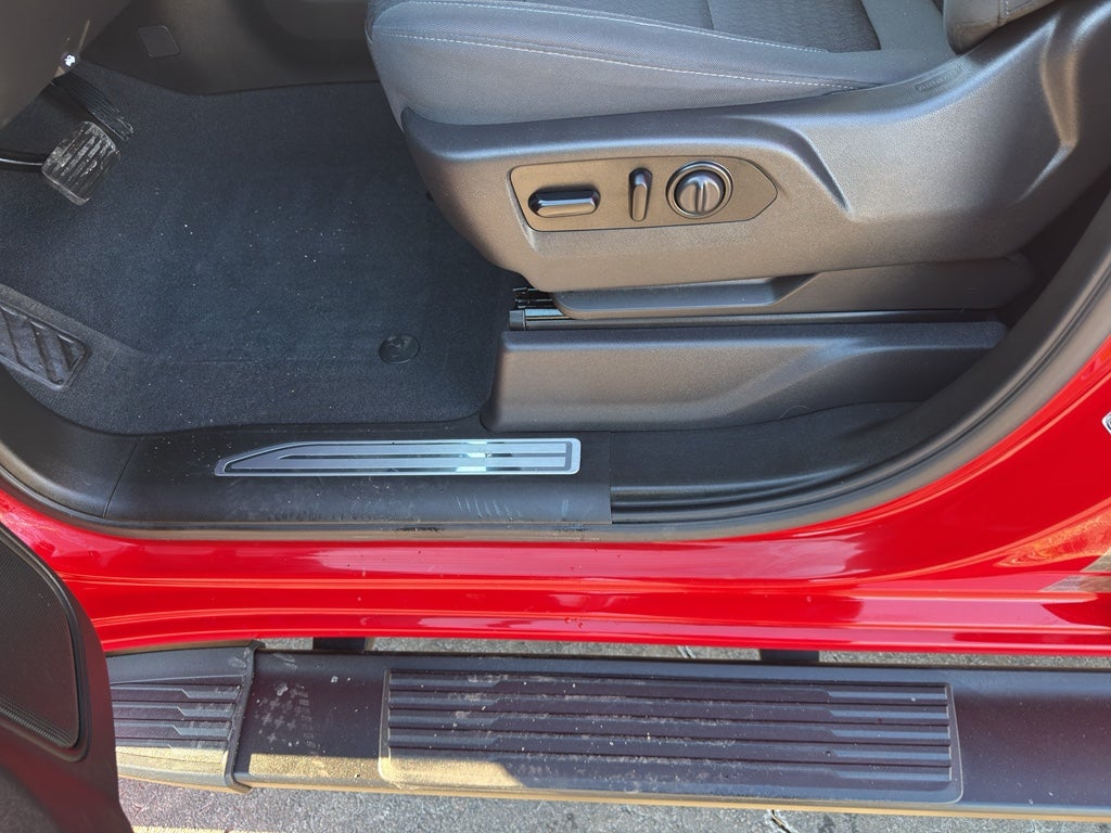 2020 Chevrolet Silverado 1500 Crew Cab Short Box 4-Wheel Drive RST