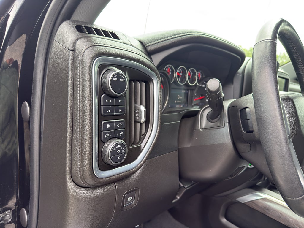 2022 Chevrolet Silverado 1500 LTD Crew Cab Short Box 4-Wheel Drive LTZ