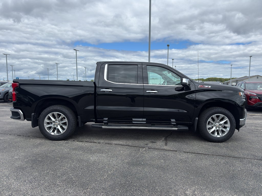 2022 Chevrolet Silverado 1500 LTD Crew Cab Short Box 4-Wheel Drive LTZ