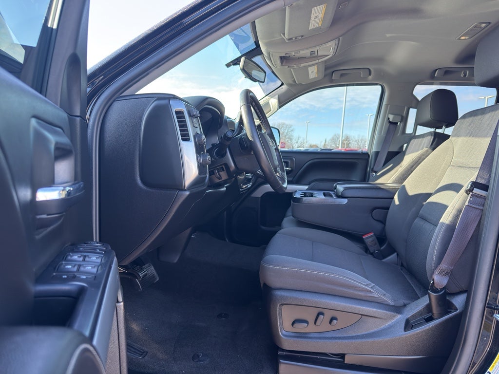 2017 Chevrolet Silverado 1500 Double Cab Standard Box 4-Wheel Drive LT Z71