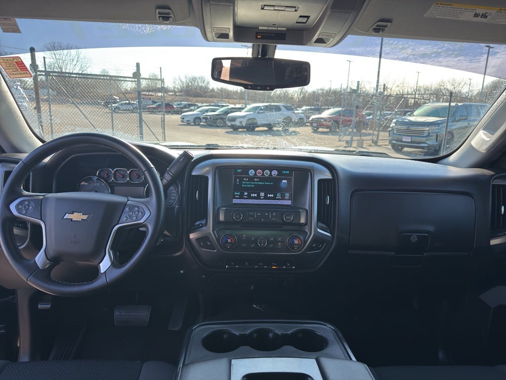 2017 Chevrolet Silverado 1500 Double Cab Standard Box 4-Wheel Drive LT Z71