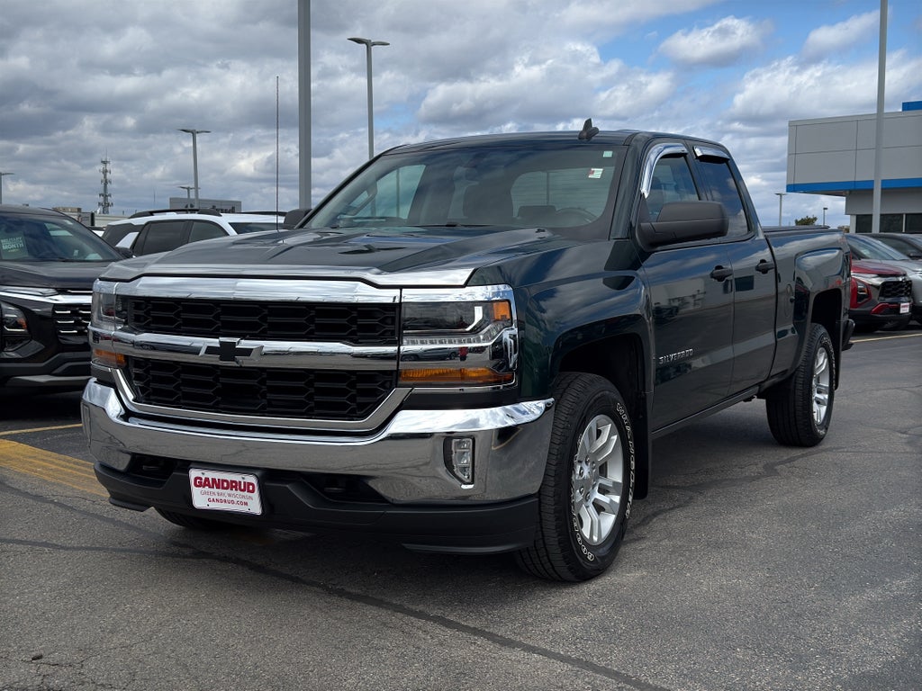 2017 Chevrolet Silverado 1500 Double Cab Standard Box 4-Wheel Drive LT