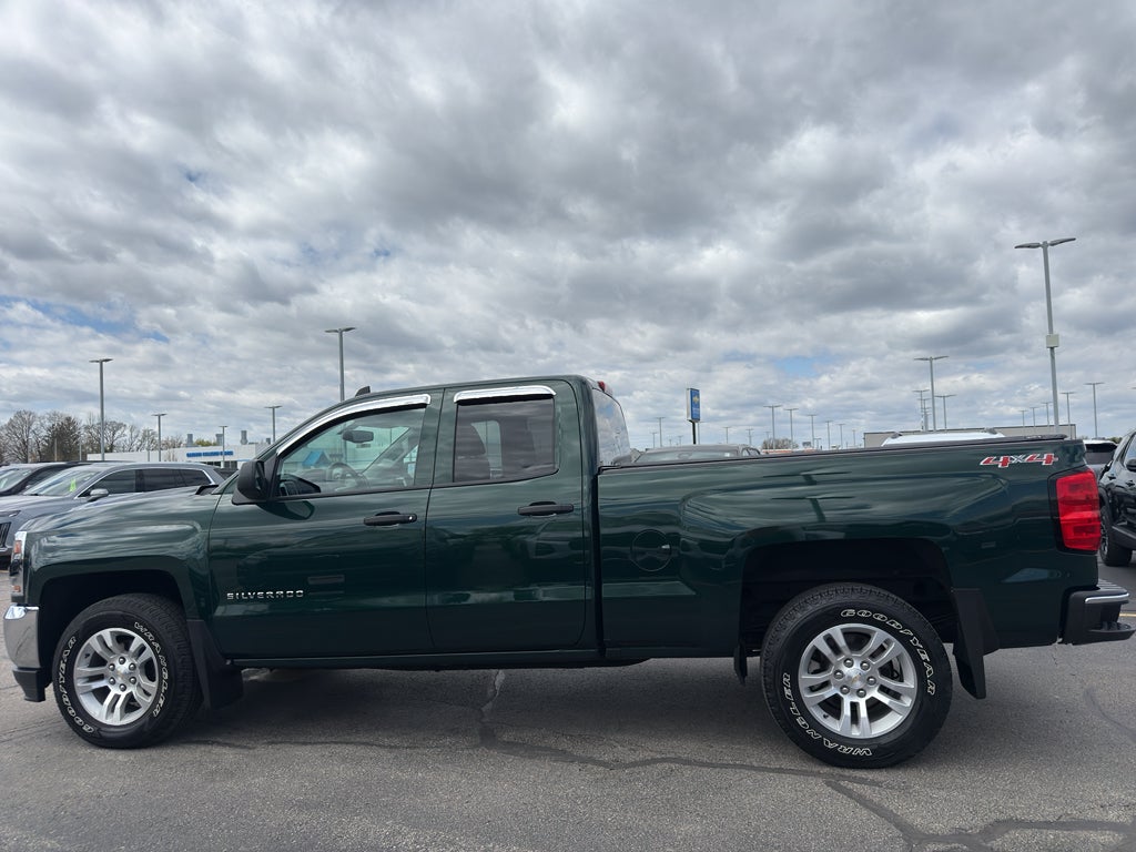 2017 Chevrolet Silverado 1500 Double Cab Standard Box 4-Wheel Drive LT
