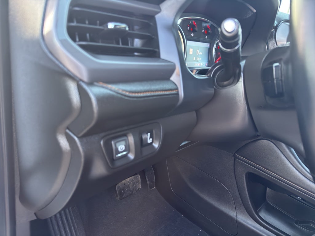 2023 GMC Acadia AWD AT4